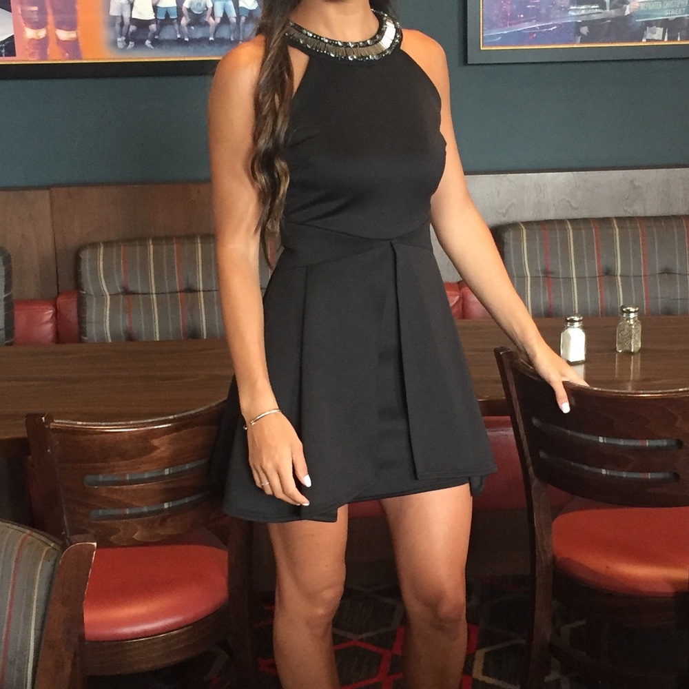 Bebe dress